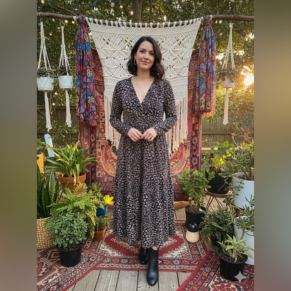 Chic Long Sleeve Animal Print Dress - Picture 2 of 9